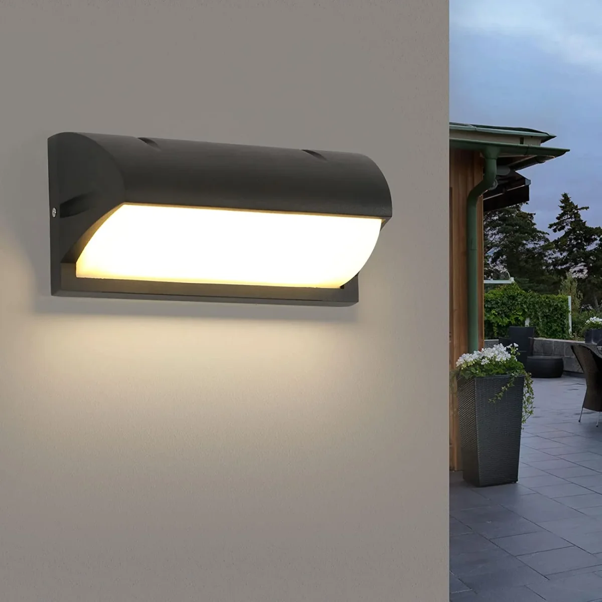 Lampada da parete per esterni da 18 W, moderna lampada da parete per esterni a LED impermeabile IP65, lampada da parete in alluminio a luce bianca calda 3000K, per portico corridoio corridoio giardino
